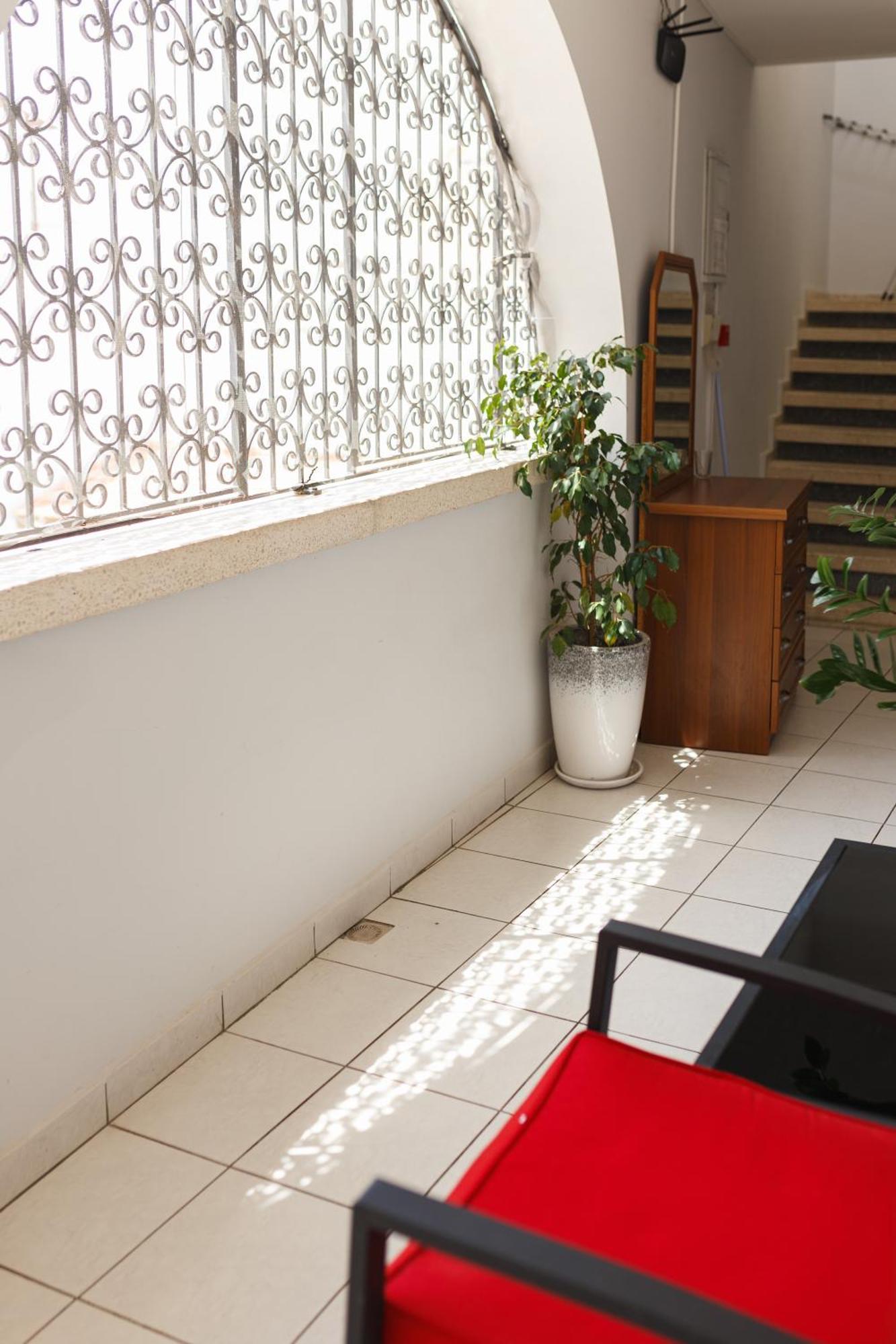 Homelike Guest House Kyrenia  Exteriör bild