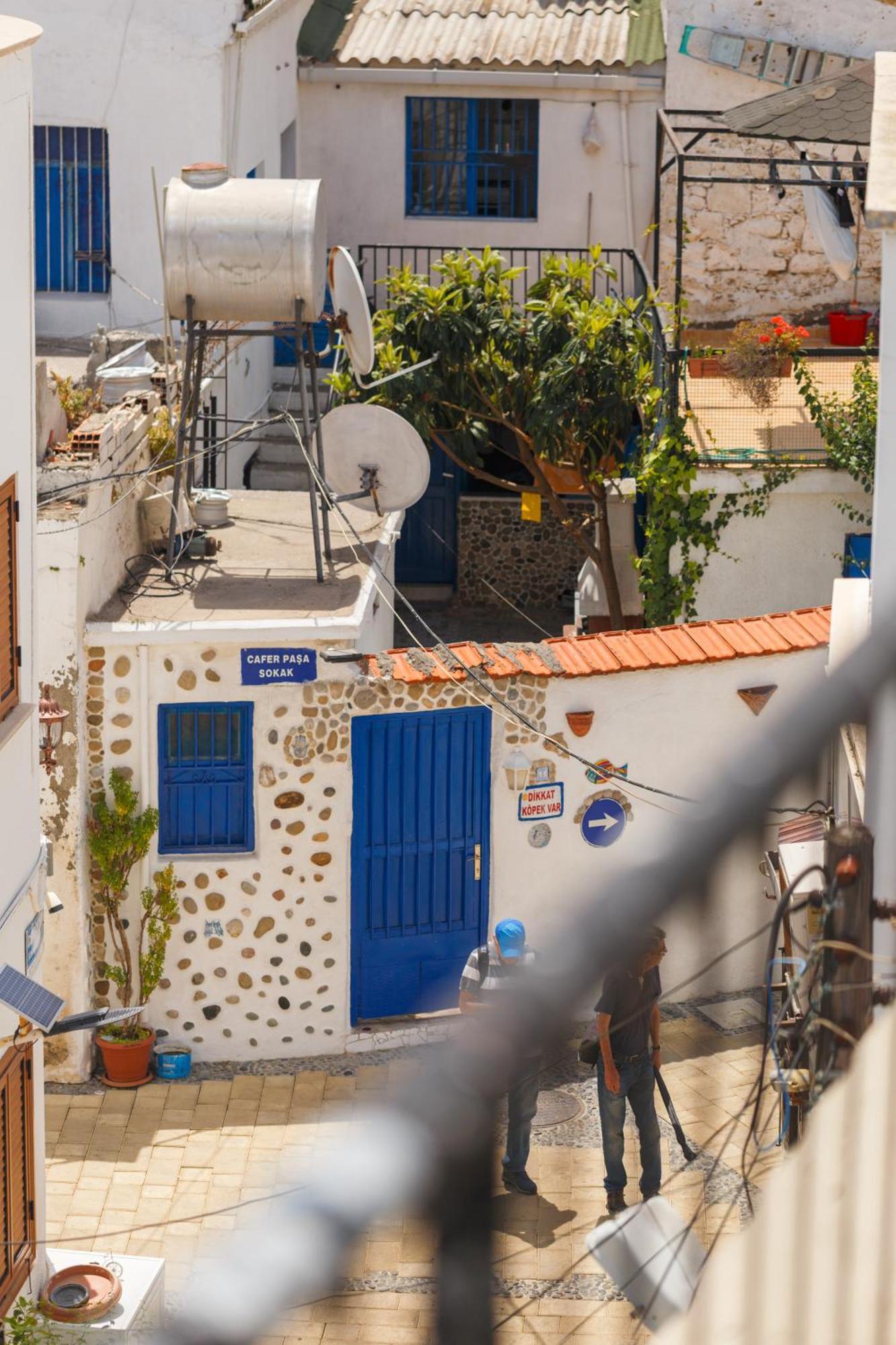 Homelike Guest House Kyrenia  Exteriör bild